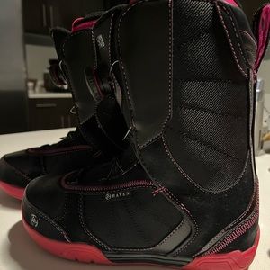 K2 Snowboarding Boots